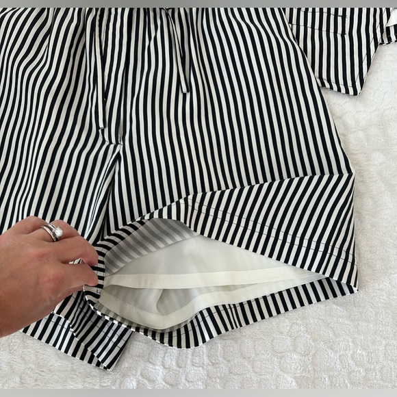 VINTAGE 90s vest and high waisted shorts set w vertical white and black stripes - Picture 10 of 15